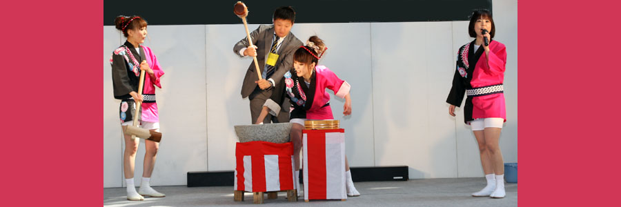 出張女性もちつき大阪こがね会画像